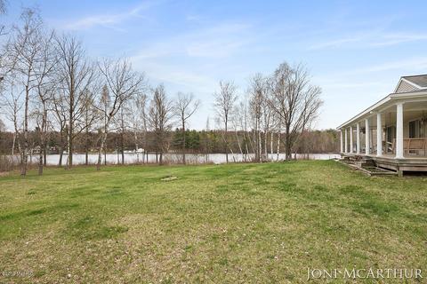 358 Potter Pl, Stanton, MI 48888 photo 27