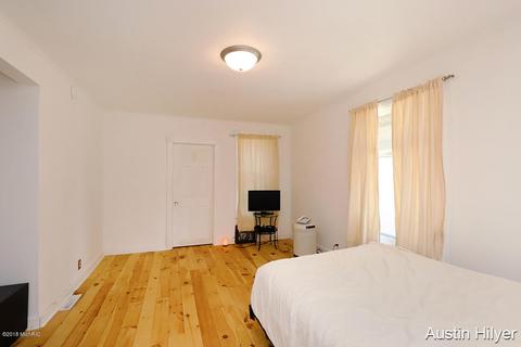 403 N Bridge St, Belding, MI 48809 photo 6