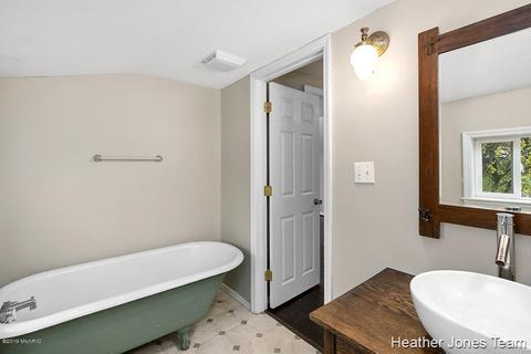 710 S Front St, Belding, MI 48809 photo 16