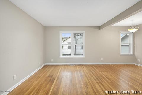 710 S Front St, Belding, MI 48809 photo 4