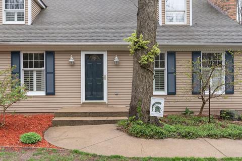 262 Golfview Dr, Plainwell, MI 49080 photo 2