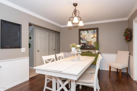 262 Golfview Dr, Plainwell, MI 49080 photo 10