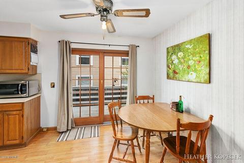 520 Spring St, Lowell, MI 49331 photo 7