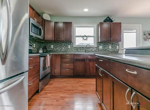 9176 Meadows Pointe Dr, Allendale, MI 49401 photo 2