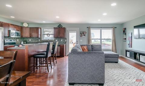 9176 Meadows Pointe Dr, Allendale, MI 49401 photo 3