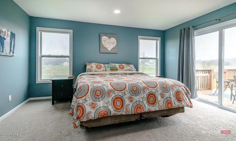 9176 Meadows Pointe Dr, Allendale, MI 49401 photo 5
