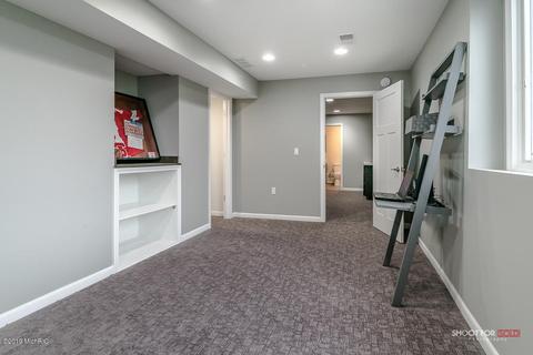 9176 Meadows Pointe Dr, Allendale, MI 49401 photo 29