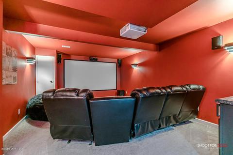 9176 Meadows Pointe Dr, Allendale, MI 49401 photo 4