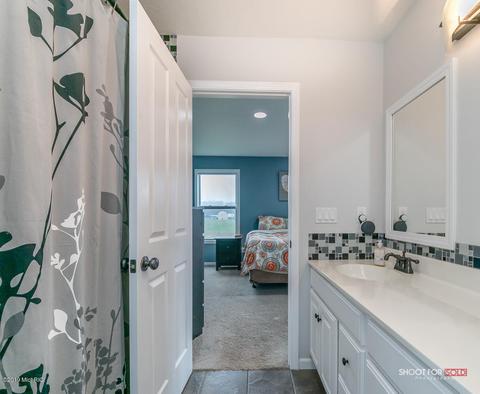 9176 Meadows Pointe Dr, Allendale, MI 49401 photo 24