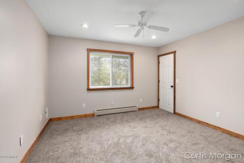 1030 E Main St, Lowell, MI 49331 photo 8