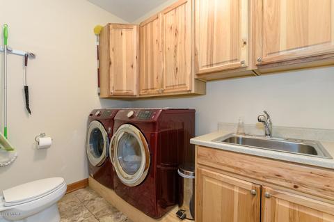 142 Hickory Hls, Marshall, MI 49068 photo 16