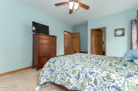 142 Hickory Hls, Marshall, MI 49068 photo 20