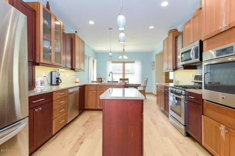 142 Hickory Hls, Marshall, MI 49068 photo 14