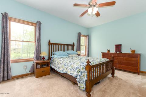 142 Hickory Hls, Marshall, MI 49068 photo 19