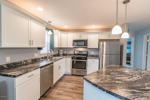 1107 Blaine Ave, Belding, MI 48809 photo 6