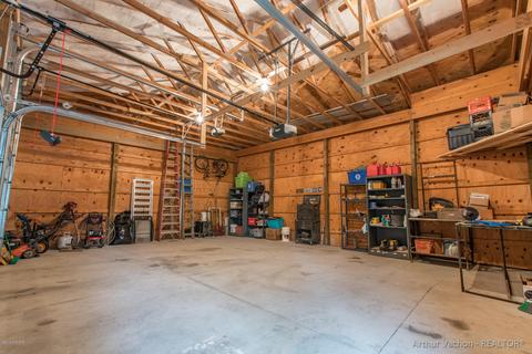 1107 Blaine Ave, Belding, MI 48809 photo 32