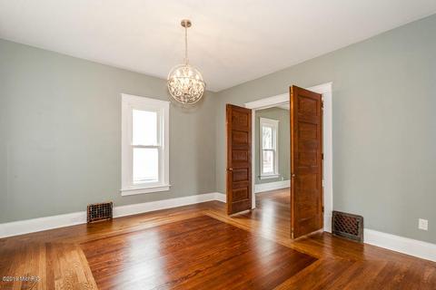 324 E Hanover St, Marshall, MI 49068 photo 15
