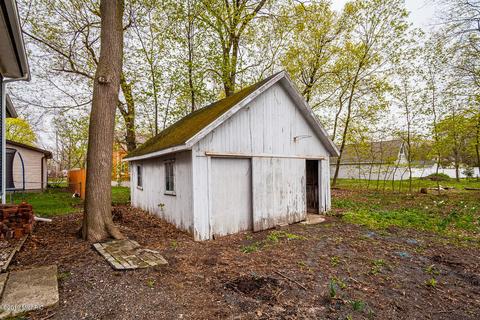 324 E Hanover St, Marshall, MI 49068 photo 38