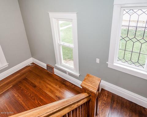 324 E Hanover St, Marshall, MI 49068 photo 25