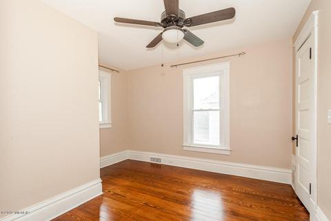 324 E Hanover St, Marshall, MI 49068 photo 33