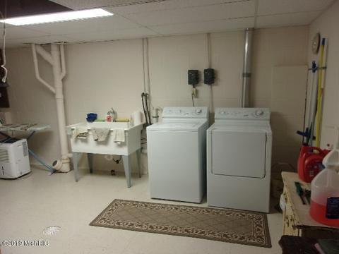 545 First St, Manistee, MI 49660 photo 35