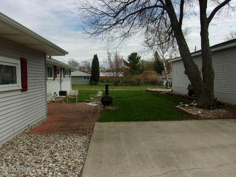 545 First St, Manistee, MI 49660 photo 28
