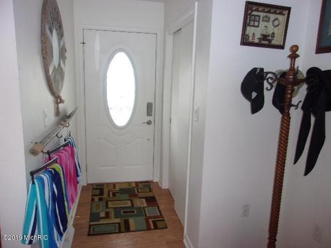 545 First St, Manistee, MI 49660 photo 9