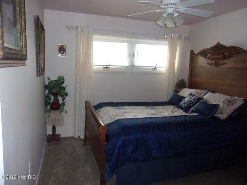 545 First St, Manistee, MI 49660 photo 11