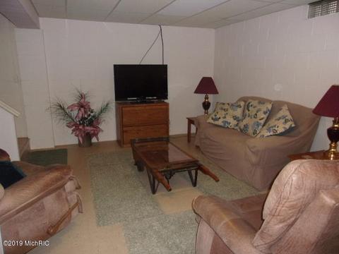545 First St, Manistee, MI 49660 photo 18