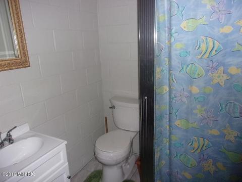 545 First St, Manistee, MI 49660 photo 23
