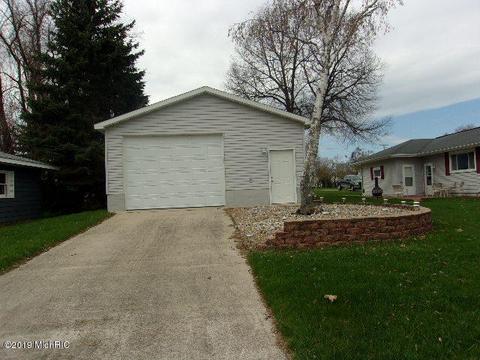 545 First St, Manistee, MI 49660 photo 33