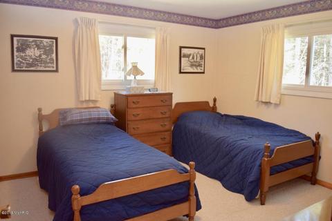 454 E Preuss Rd, Manistee, MI 49660 photo 13