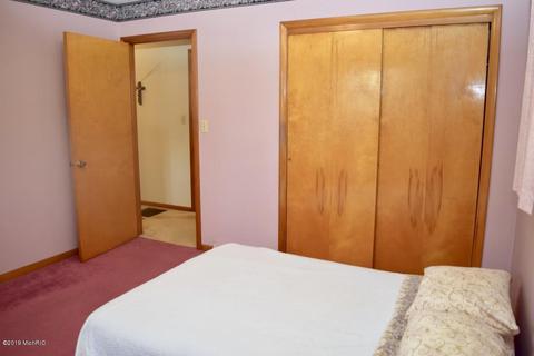 454 E Preuss Rd, Manistee, MI 49660 photo 12