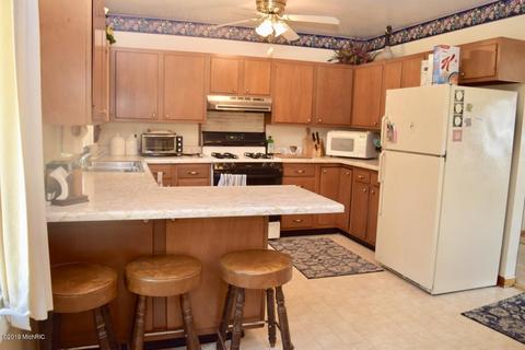 454 E Preuss Rd, Manistee, MI 49660 photo 7