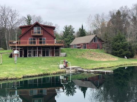 4793 E 40th St, Chase, MI 49623 photo 1
