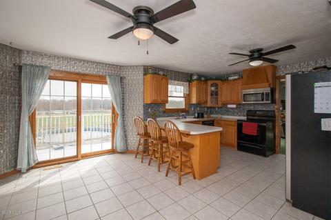 548 Groat Rd, Dowling, MI 49050 photo 5