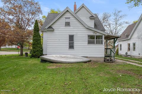 722 S Broas St, Belding, MI 48809 photo 18
