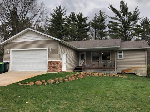 4080 Simonelli Rd, Whitehall, MI 49461 photo 2