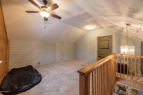 735 E Green St, Marshall, MI 49068 photo 11