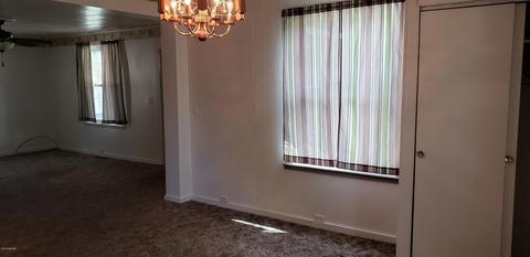 414 W Washington St, Belding, MI 48809 photo 9