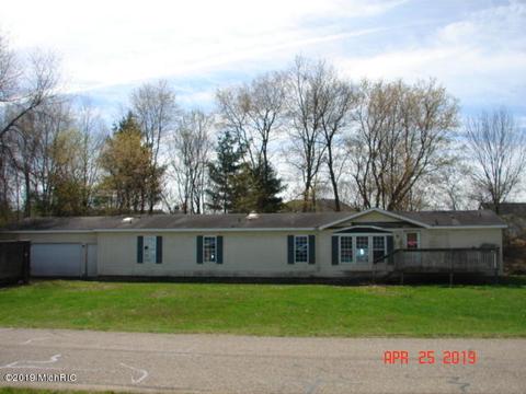 146 Colonial Dr, Augusta, MI 49012 photo 1