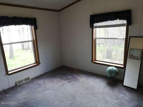 7607 E 5 Mile Rd, White Cloud, MI 49349 photo 37