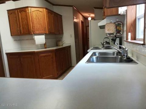 7607 E 5 Mile Rd, White Cloud, MI 49349 photo 31