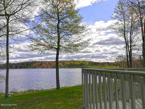 7607 E 5 Mile Rd, White Cloud, MI 49349 photo 19
