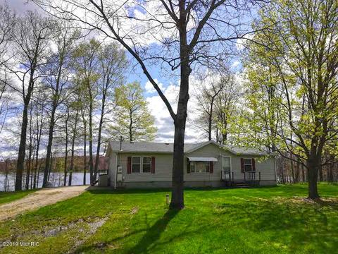 7607 E 5 Mile Rd, White Cloud, MI 49349 photo 5