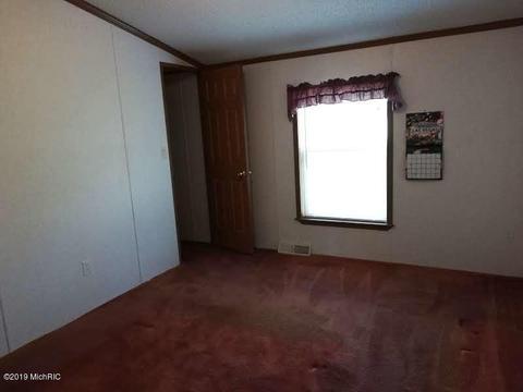 7607 E 5 Mile Rd, White Cloud, MI 49349 photo 36