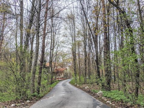 11462 Whites Crossing Dr, Lowell, MI 49331 photo 2