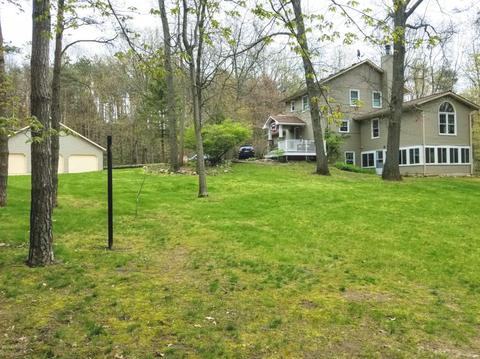 11462 Whites Crossing Dr, Lowell, MI 49331 photo 1