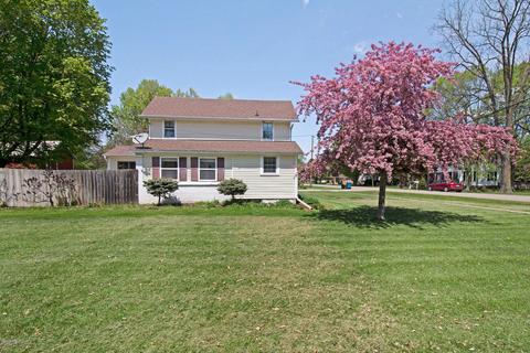 223 E Clay St, Schoolcraft, MI 49087 photo 3