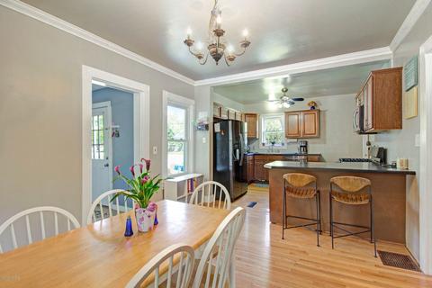 223 E Clay St, Schoolcraft, MI 49087 photo 17